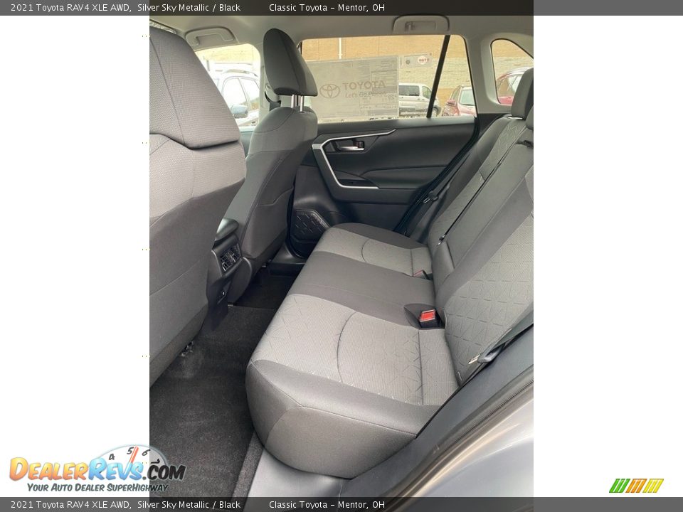 2021 Toyota RAV4 XLE AWD Silver Sky Metallic / Black Photo #3