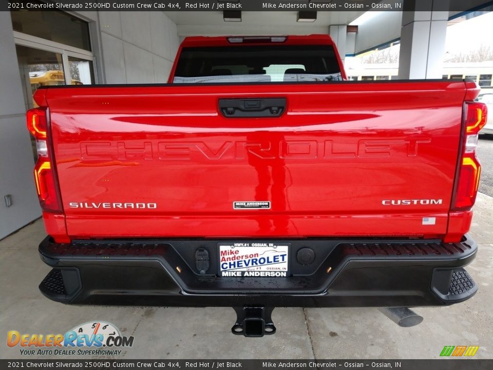 2021 Chevrolet Silverado 2500HD Custom Crew Cab 4x4 Red Hot / Jet Black Photo #5