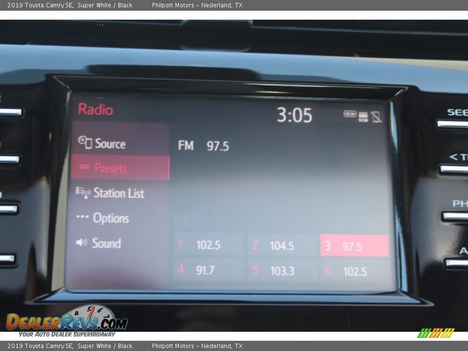 2019 Toyota Camry SE Super White / Black Photo #15