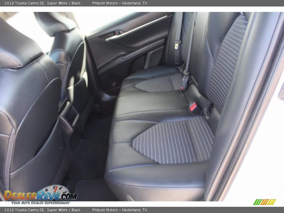 2019 Toyota Camry SE Super White / Black Photo #19