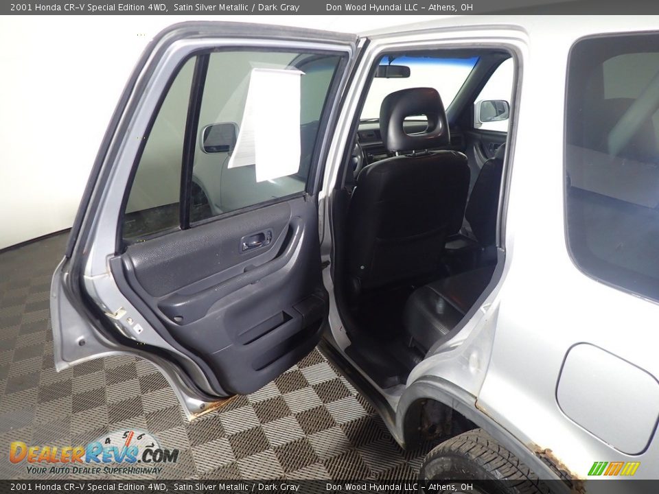 2001 Honda CR-V Special Edition 4WD Satin Silver Metallic / Dark Gray Photo #28