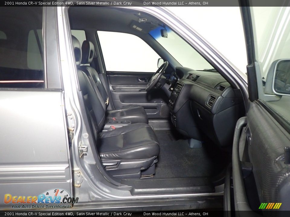 2001 Honda CR-V Special Edition 4WD Satin Silver Metallic / Dark Gray Photo #33