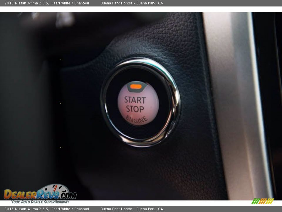 2015 Nissan Altima 2.5 S Pearl White / Charcoal Photo #16