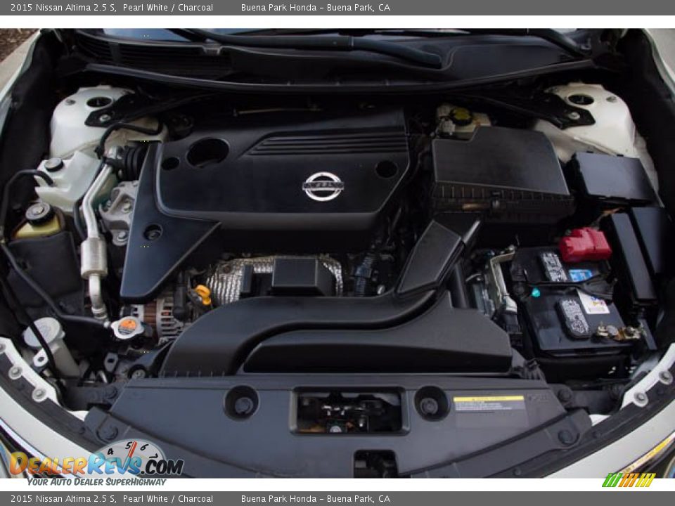 2015 Nissan Altima 2.5 S Pearl White / Charcoal Photo #33