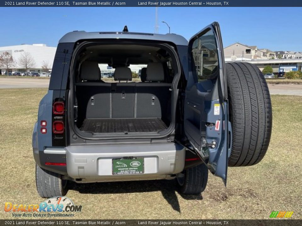 2021 Land Rover Defender 110 SE Tasman Blue Metallic / Acorn Photo #30