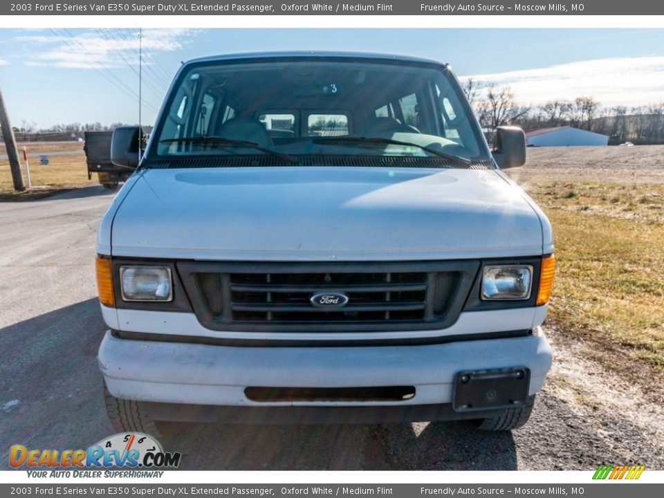 2003 Ford E Series Van E350 Super Duty XL Extended Passenger Oxford White / Medium Flint Photo #9