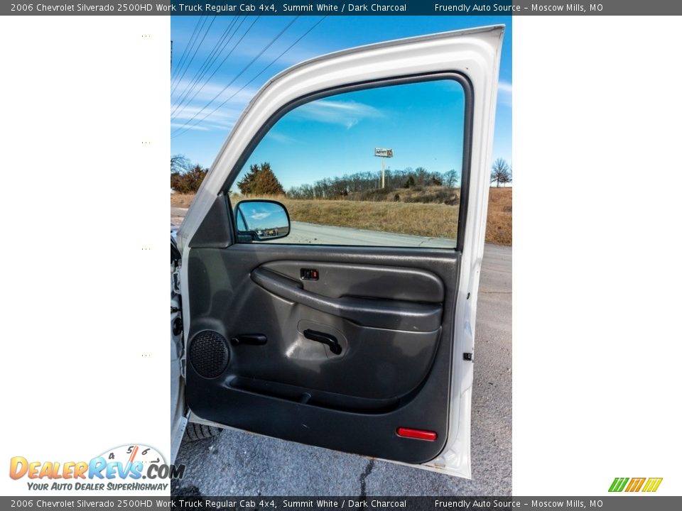 2006 Chevrolet Silverado 2500HD Work Truck Regular Cab 4x4 Summit White / Dark Charcoal Photo #25