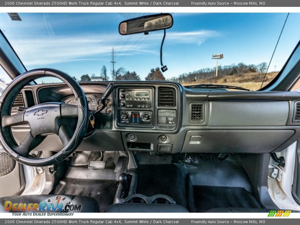 2006 Chevrolet Silverado 2500HD Work Truck Regular Cab 4x4 Summit White / Dark Charcoal Photo #29