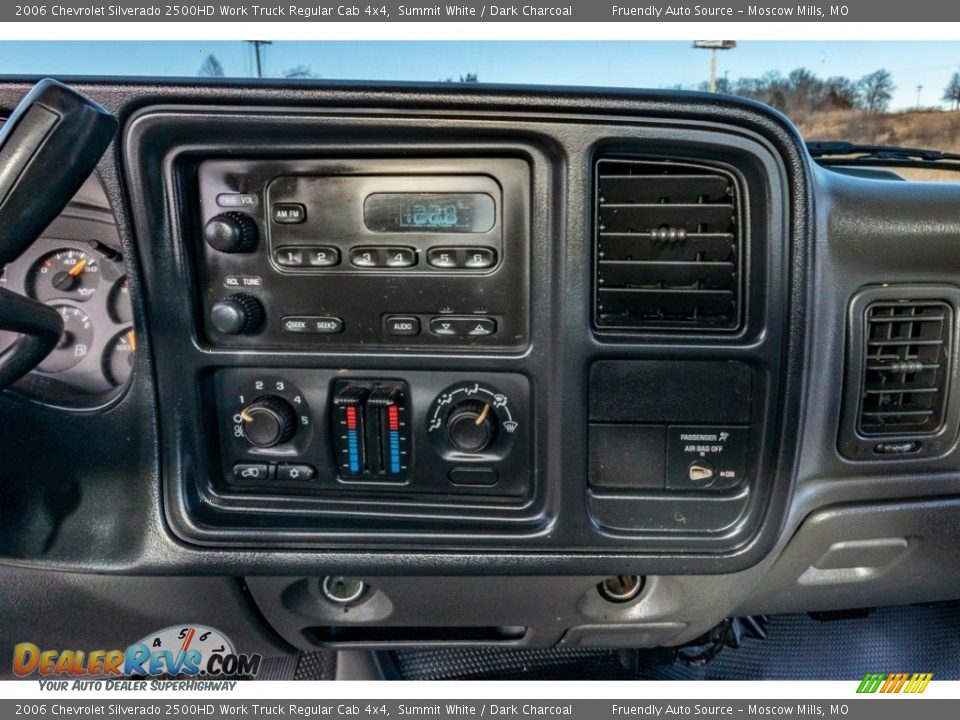 2006 Chevrolet Silverado 2500HD Work Truck Regular Cab 4x4 Summit White / Dark Charcoal Photo #30