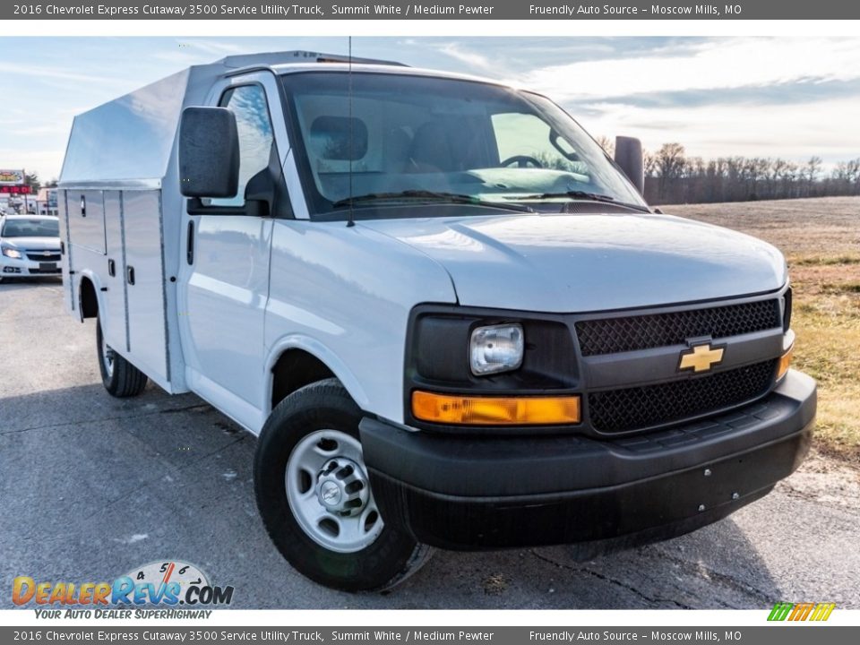 Front 3/4 View of 2016 Chevrolet Express Cutaway 3500 Service Utility Truck Photo #1