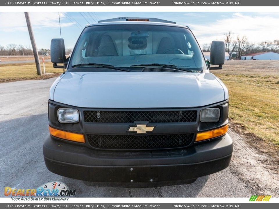 2016 Chevrolet Express Cutaway 3500 Service Utility Truck Summit White / Medium Pewter Photo #9