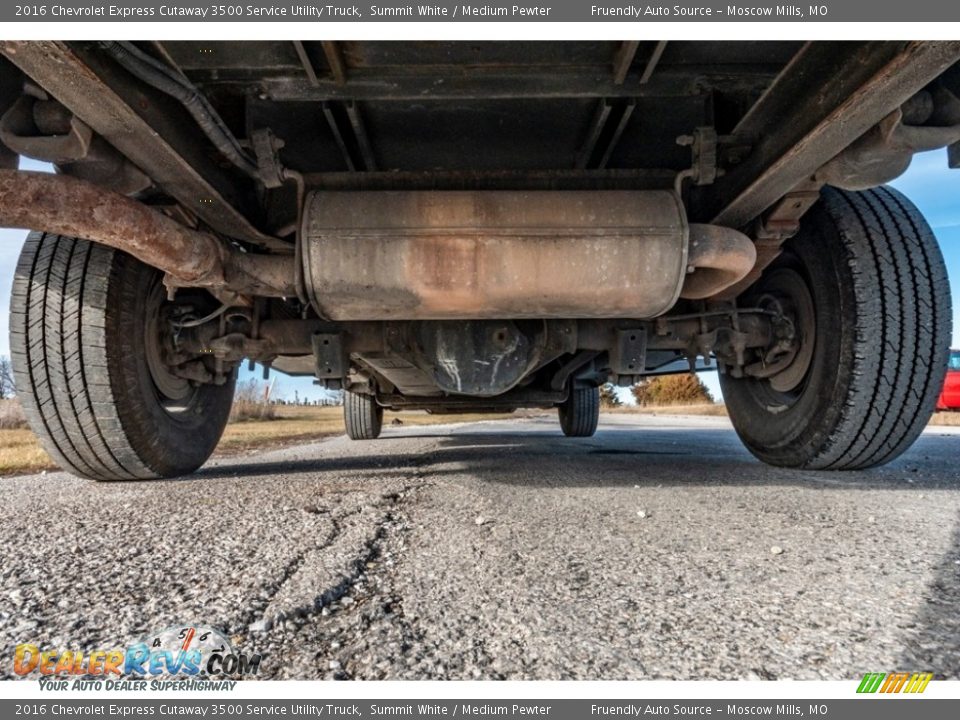 2016 Chevrolet Express Cutaway 3500 Service Utility Truck Summit White / Medium Pewter Photo #14