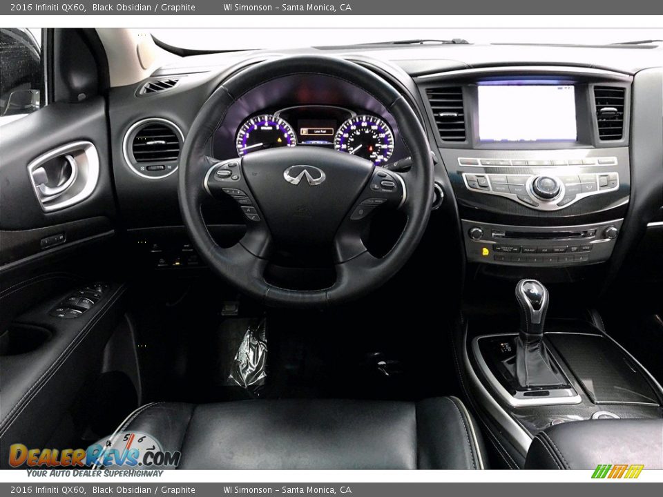 Front Seat of 2016 Infiniti QX60  Photo #4