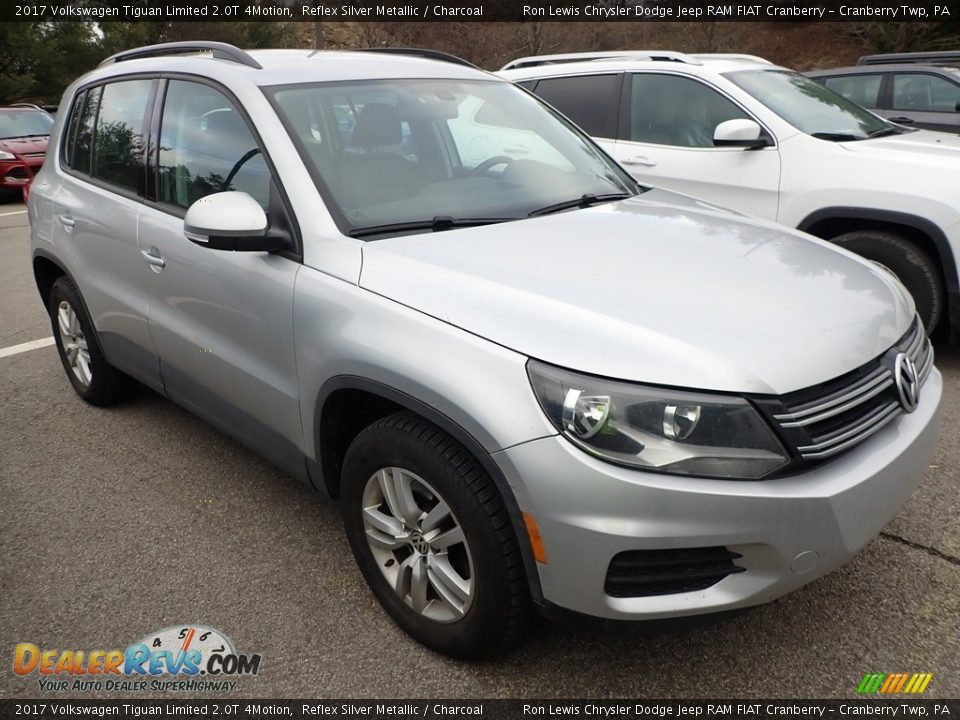 Front 3/4 View of 2017 Volkswagen Tiguan Limited 2.0T 4Motion Photo #2