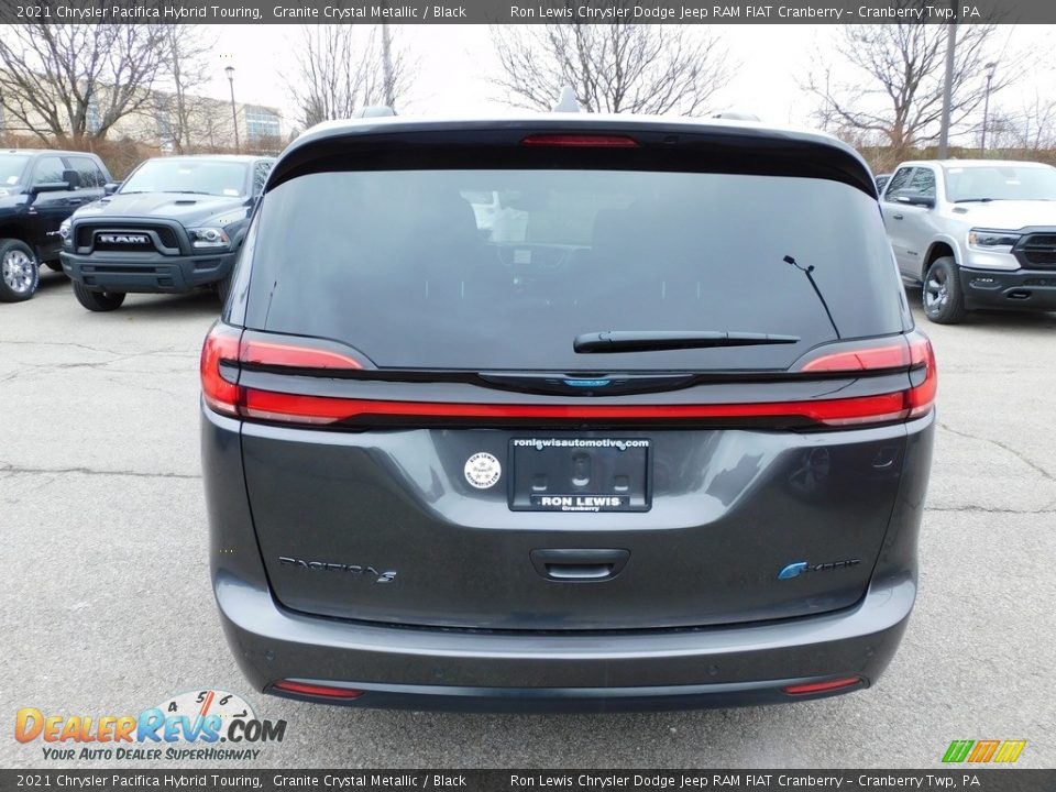 2021 Chrysler Pacifica Hybrid Touring Granite Crystal Metallic / Black Photo #6