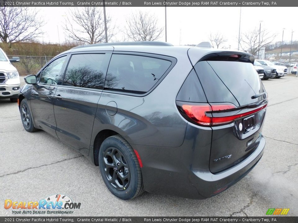 2021 Chrysler Pacifica Hybrid Touring Granite Crystal Metallic / Black Photo #8