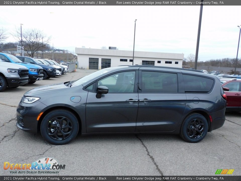 2021 Chrysler Pacifica Hybrid Touring Granite Crystal Metallic / Black Photo #9