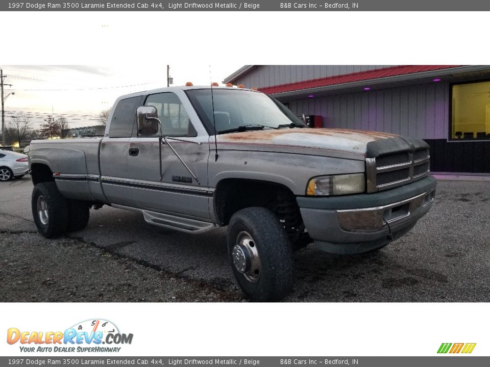 1997 Dodge Ram 3500 Laramie Extended Cab 4x4 Light Driftwood Metallic / Beige Photo #3