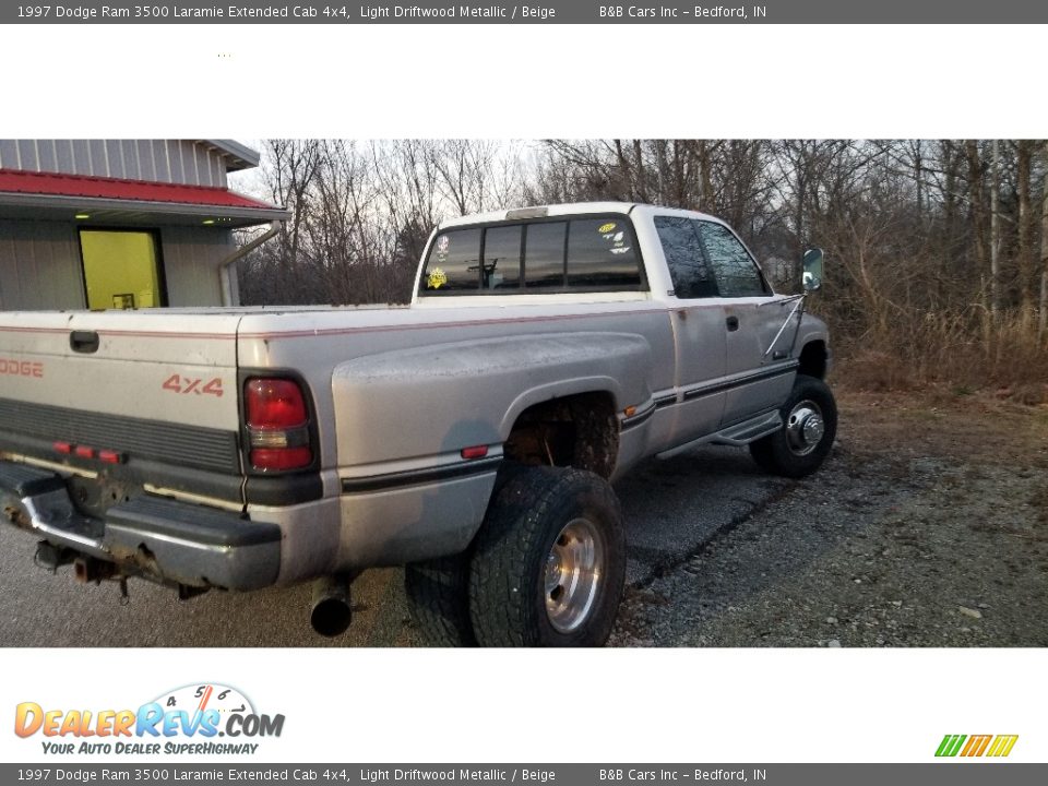 1997 Dodge Ram 3500 Laramie Extended Cab 4x4 Light Driftwood Metallic / Beige Photo #13