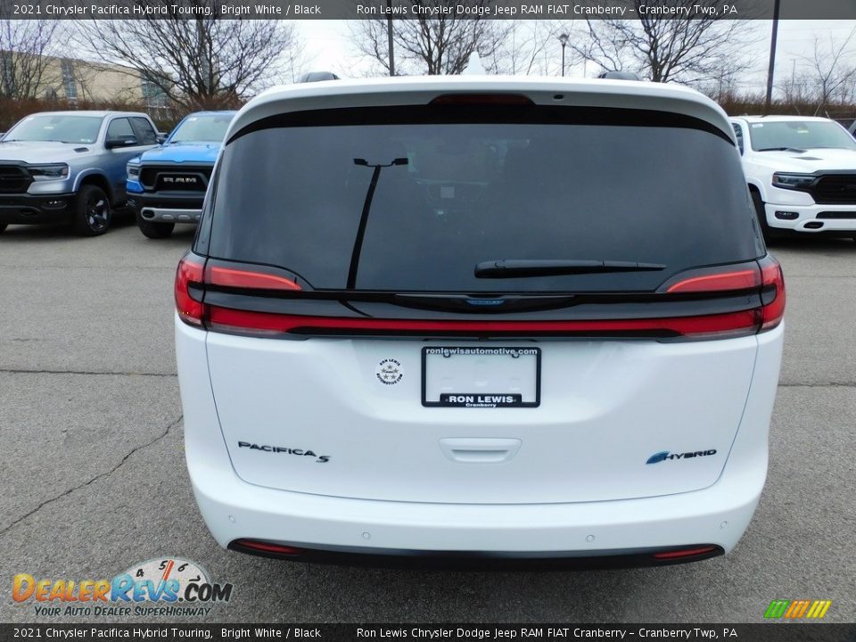 2021 Chrysler Pacifica Hybrid Touring Bright White / Black Photo #6