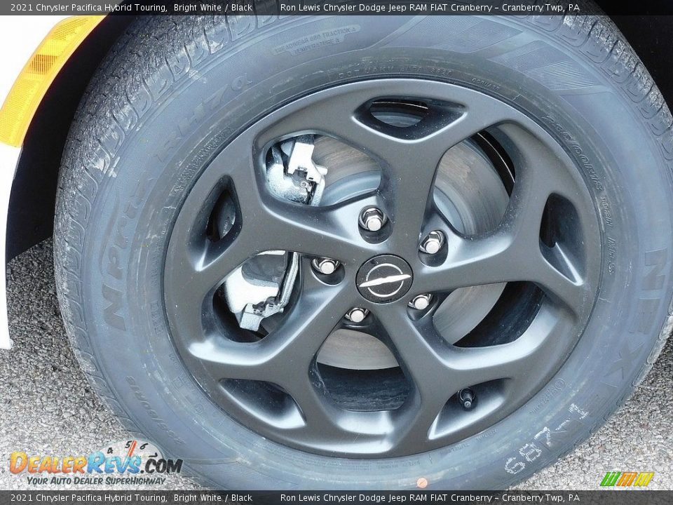 2021 Chrysler Pacifica Hybrid Touring Wheel Photo #10