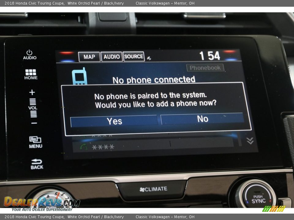 Controls of 2018 Honda Civic Touring Coupe Photo #11