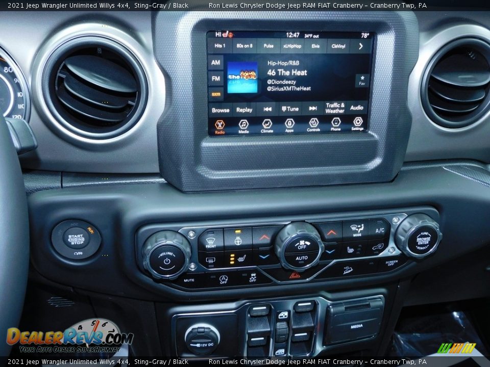 2021 Jeep Wrangler Unlimited Willys 4x4 Sting-Gray / Black Photo #15