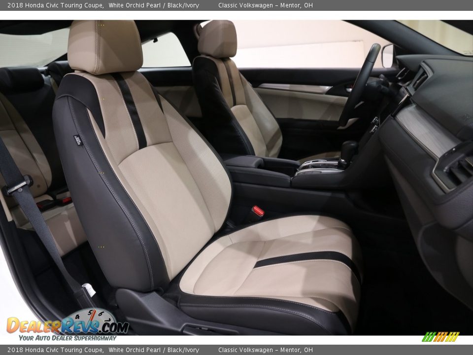 Front Seat of 2018 Honda Civic Touring Coupe Photo #15