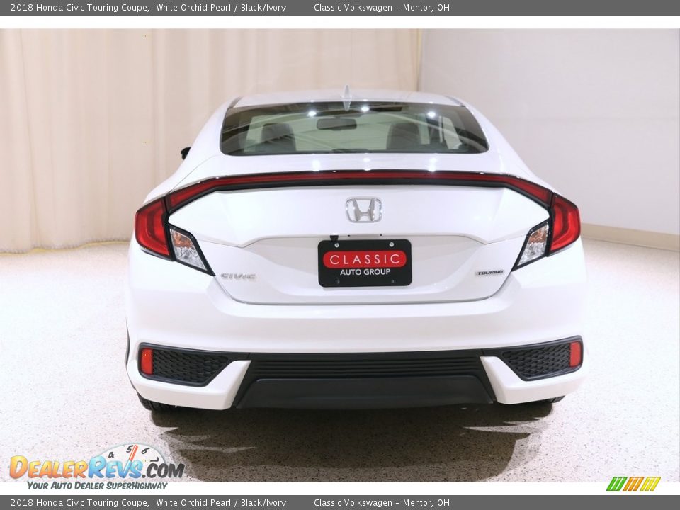 2018 Honda Civic Touring Coupe White Orchid Pearl / Black/Ivory Photo #18