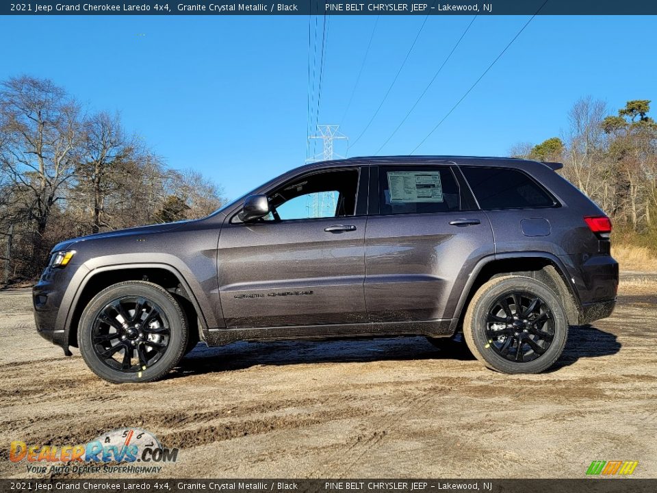 2021 Jeep Grand Cherokee Laredo 4x4 Granite Crystal Metallic / Black Photo #3