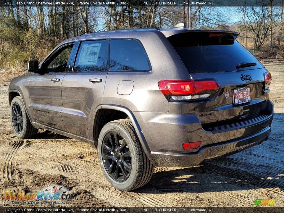 2021 Jeep Grand Cherokee Laredo 4x4 Granite Crystal Metallic / Black Photo #4