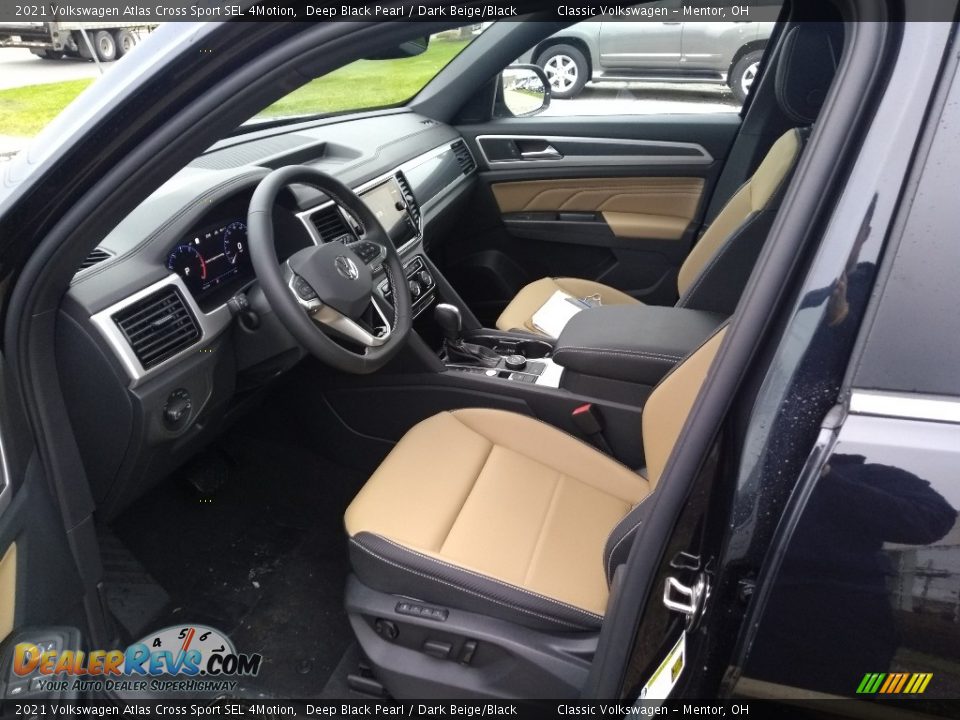 Dark Beige/Black Interior - 2021 Volkswagen Atlas Cross Sport SEL 4Motion Photo #4