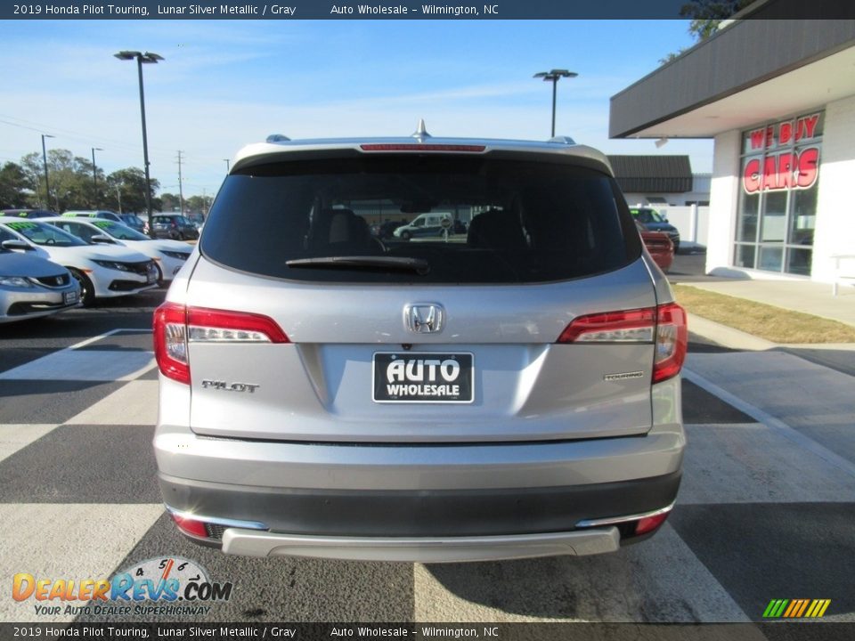 2019 Honda Pilot Touring Lunar Silver Metallic / Gray Photo #4