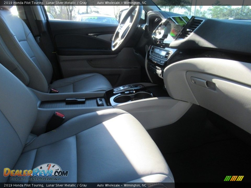 2019 Honda Pilot Touring Lunar Silver Metallic / Gray Photo #11