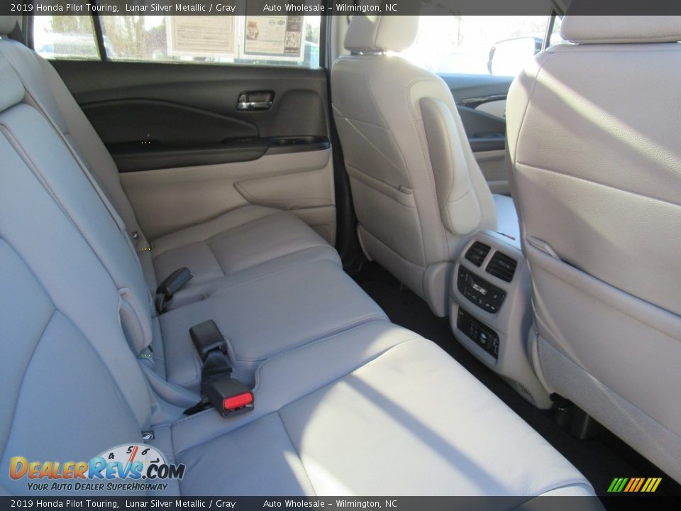 2019 Honda Pilot Touring Lunar Silver Metallic / Gray Photo #12