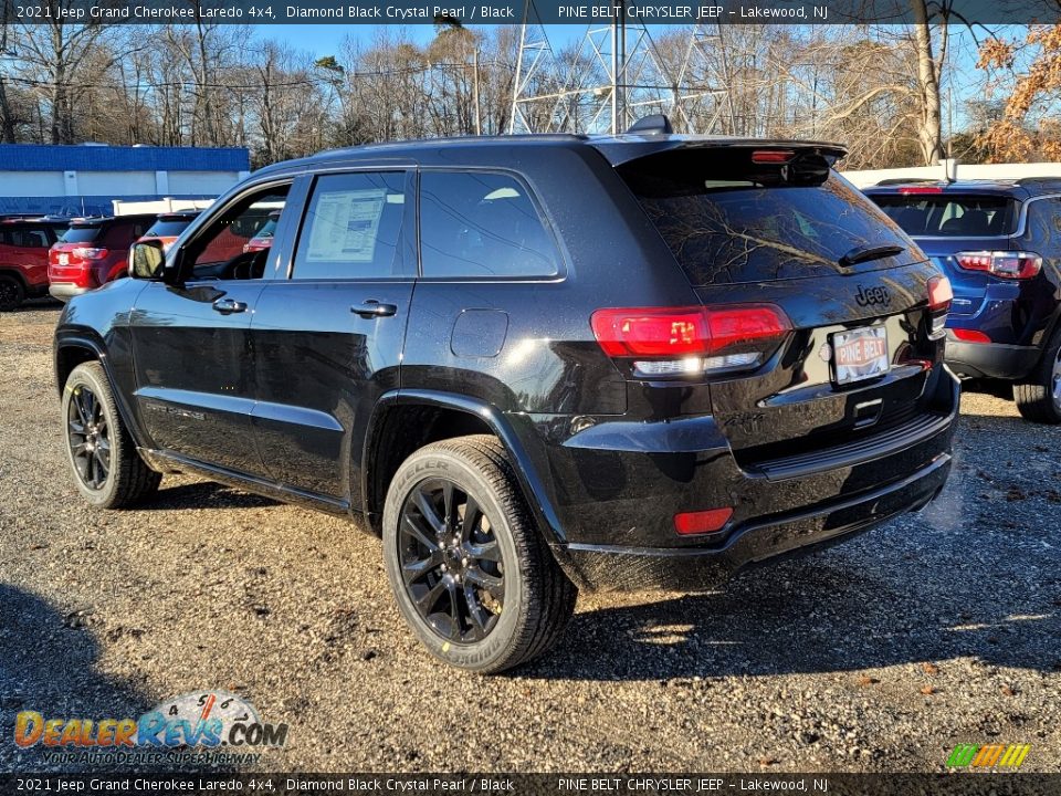 2021 Jeep Grand Cherokee Laredo 4x4 Diamond Black Crystal Pearl / Black Photo #6