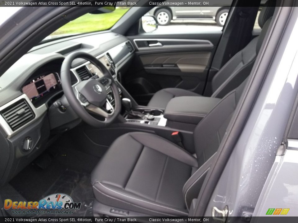 2021 Volkswagen Atlas Cross Sport SEL 4Motion Pure Gray / Titan Black Photo #4