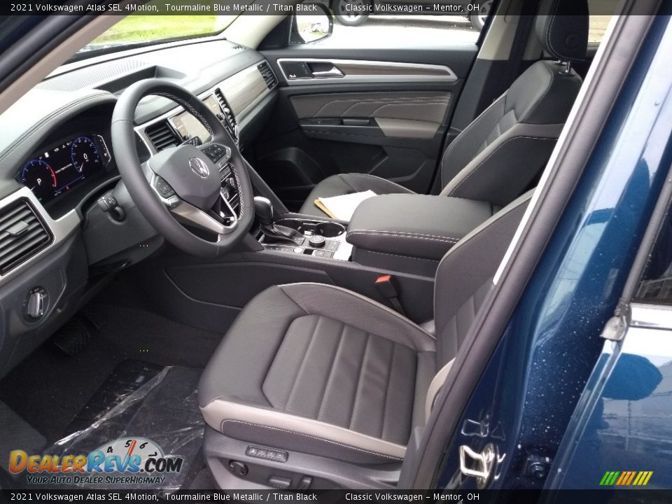 Front Seat of 2021 Volkswagen Atlas SEL 4Motion Photo #4