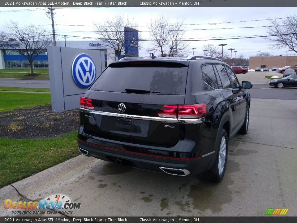 2021 Volkswagen Atlas SEL 4Motion Deep Black Pearl / Titan Black Photo #2