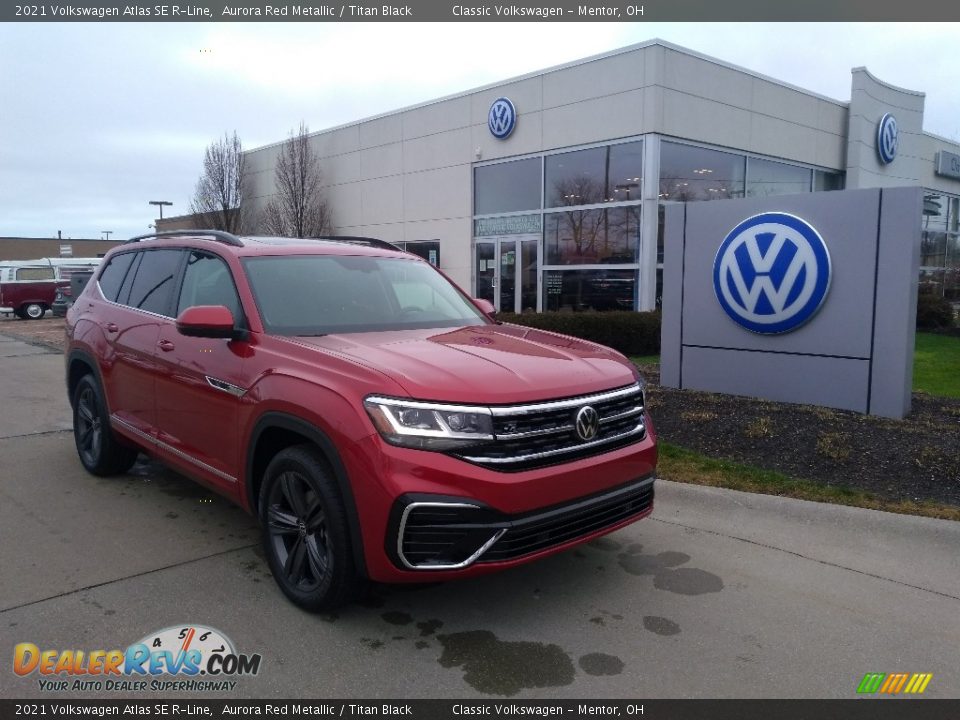 Front 3/4 View of 2021 Volkswagen Atlas SE R-Line Photo #1