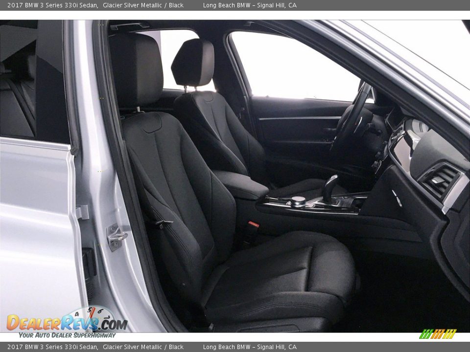 2017 BMW 3 Series 330i Sedan Glacier Silver Metallic / Black Photo #6