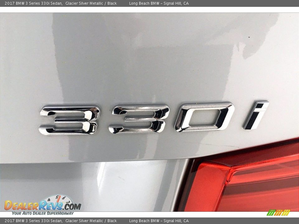 2017 BMW 3 Series 330i Sedan Glacier Silver Metallic / Black Photo #7