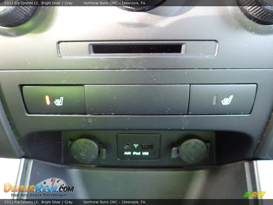 2011 Kia Sorento LX Bright Silver / Gray Photo #24