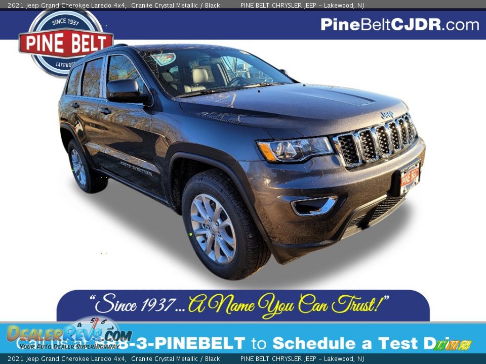 2021 Jeep Grand Cherokee Laredo 4x4 Granite Crystal Metallic / Black Photo #1