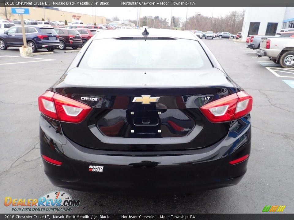 2018 Chevrolet Cruze LT Mosaic Black Metallic / Jet Black Photo #6