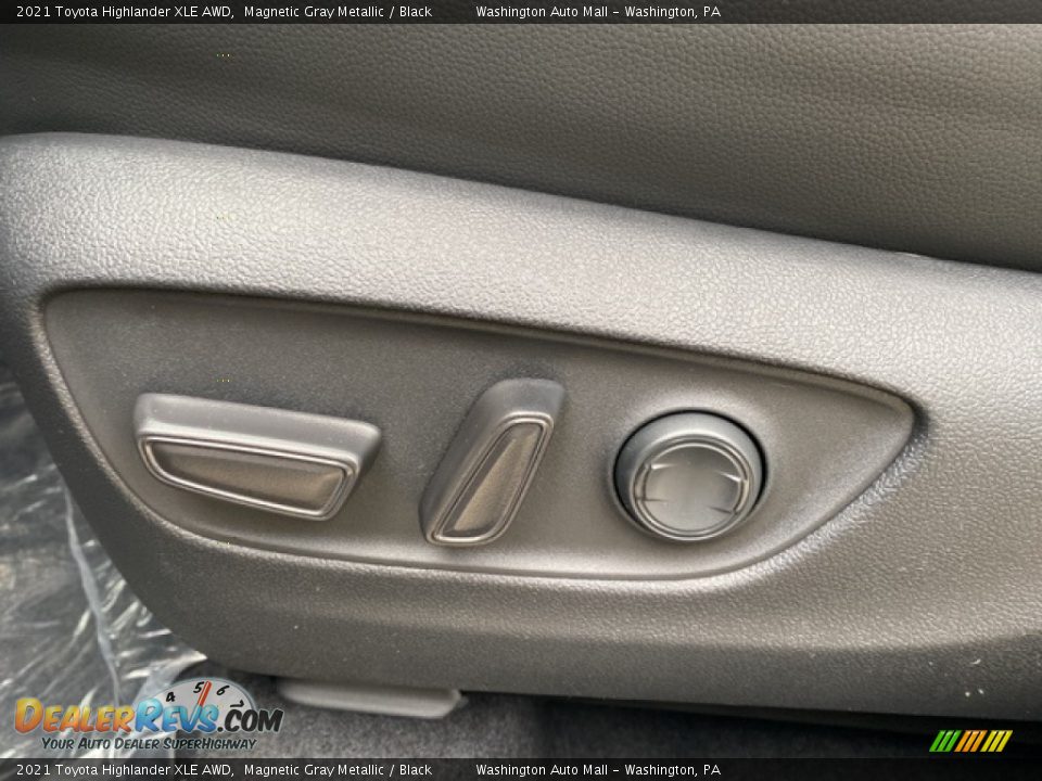 2021 Toyota Highlander XLE AWD Magnetic Gray Metallic / Black Photo #24
