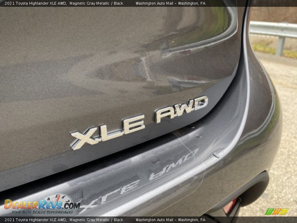 2021 Toyota Highlander XLE AWD Magnetic Gray Metallic / Black Photo #25