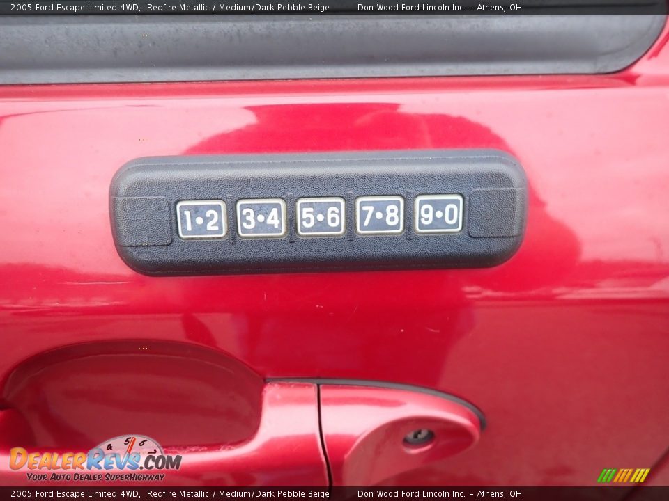 2005 Ford Escape Limited 4WD Redfire Metallic / Medium/Dark Pebble Beige Photo #21