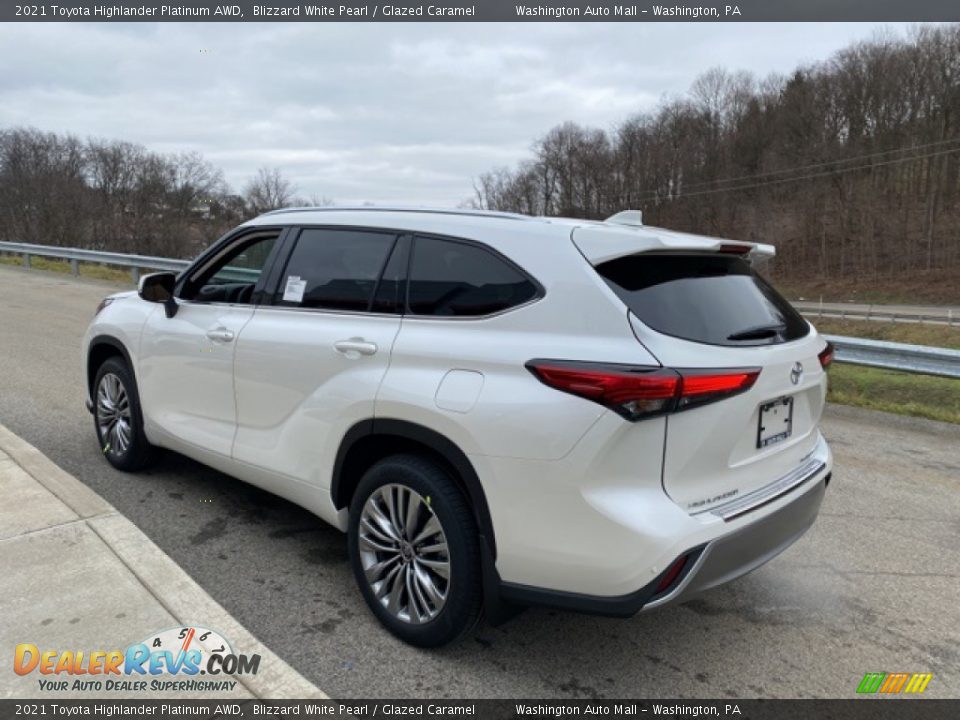 2021 Toyota Highlander Platinum AWD Blizzard White Pearl / Glazed Caramel Photo #2