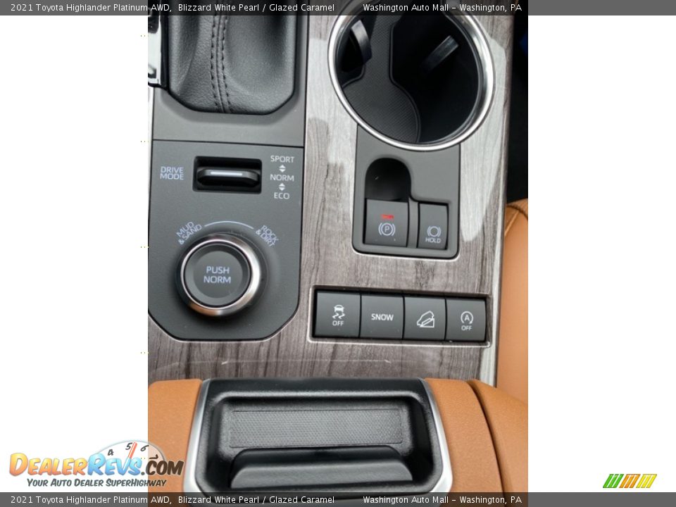 Controls of 2021 Toyota Highlander Platinum AWD Photo #18